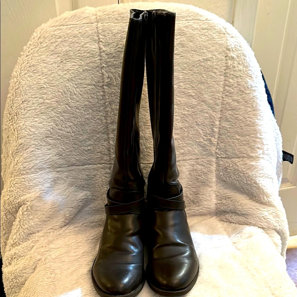Women’s Chaps Brown Riding Boots Size 8B